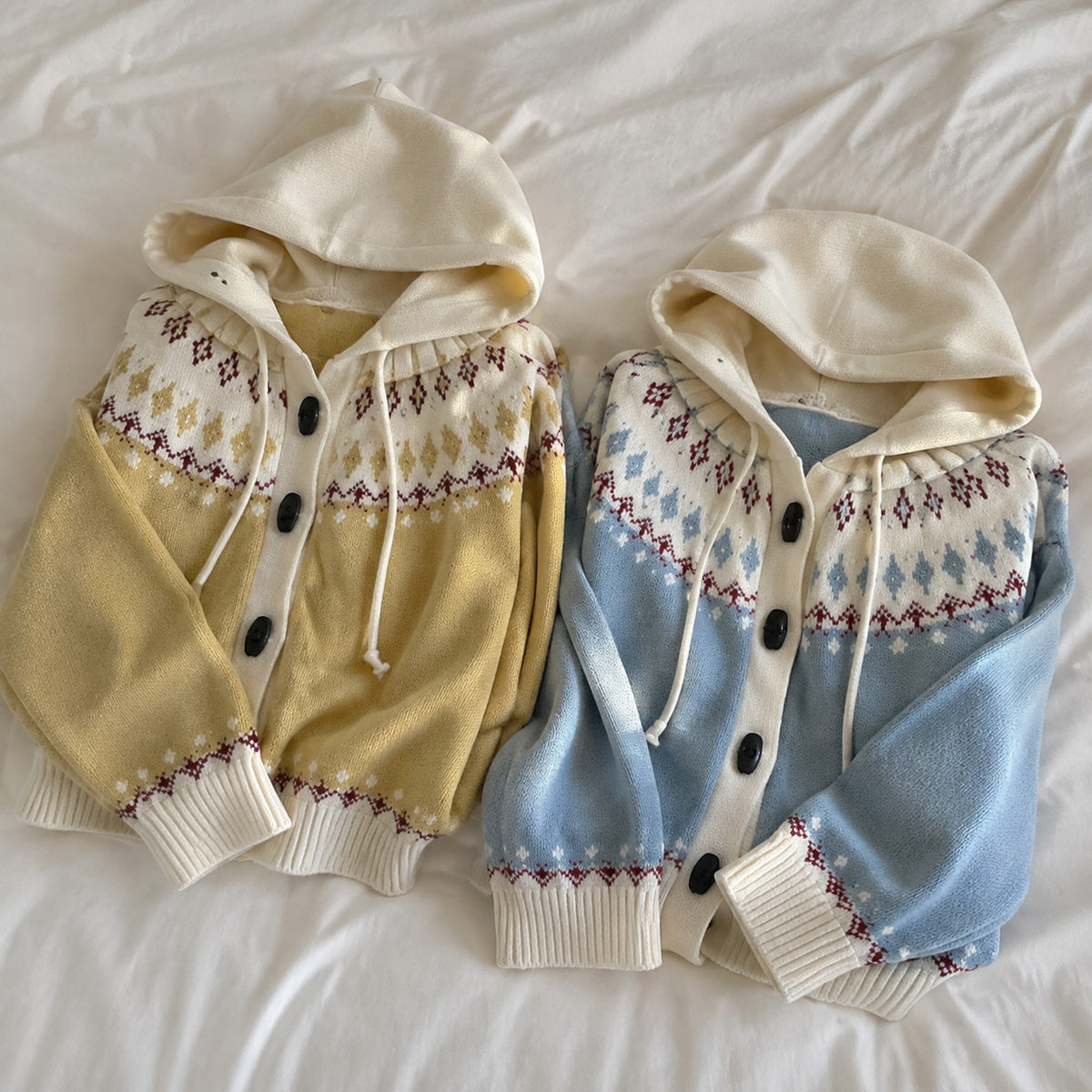 Girls retro jacquard hooded cardigan in yellow and powder blue