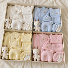 20-Piece Newborn Baby Gift Set with Cotton Outfits, Blanket and Accessories